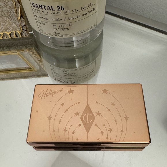 Charlotte Tilbury Mini Blush & Glow Palette - Warm Rose and Shimmering Gold - Picture 4 of 5